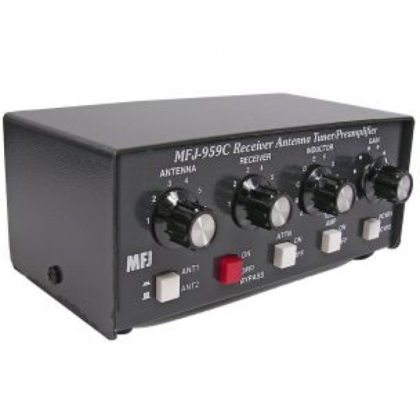 MFJ-959C Acoplador de Antenas para Ondas Curtas com Pr-Amplificador