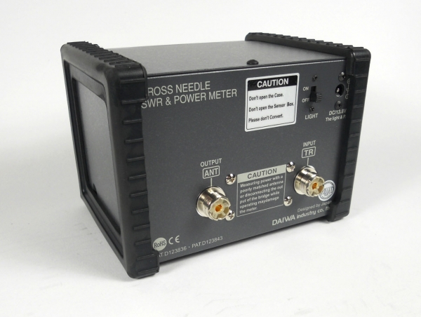 CN-901V - Wattmetro/Medidor de ROE (SWR) V/U conector SO-239 Daiwa  *OFERTA*