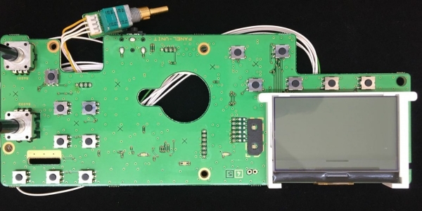 CS2483401 Unidade Placa painel FT-897D (Inclui Q7000430 LCD)
