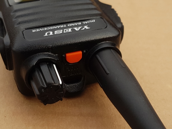 FT-4XR Transceptor porttil Dual Band 5W VHF/UHF FM compacto  *OFERTA*