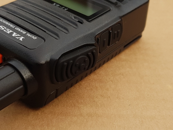 FT-4XR Transceptor porttil Dual Band 5W VHF/UHF FM compacto  *OFERTA*