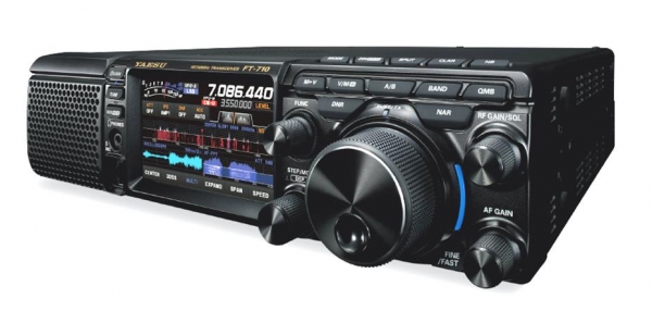 FT-710 AESS Transceptor fixo HF/50 MHz com alto-falante SP-40 *OFERTA*
